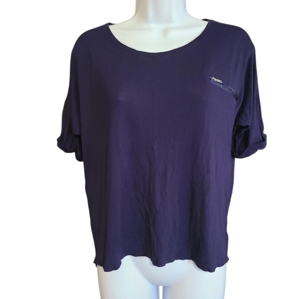 Forever 21 Soft Navy Tee Shirt M